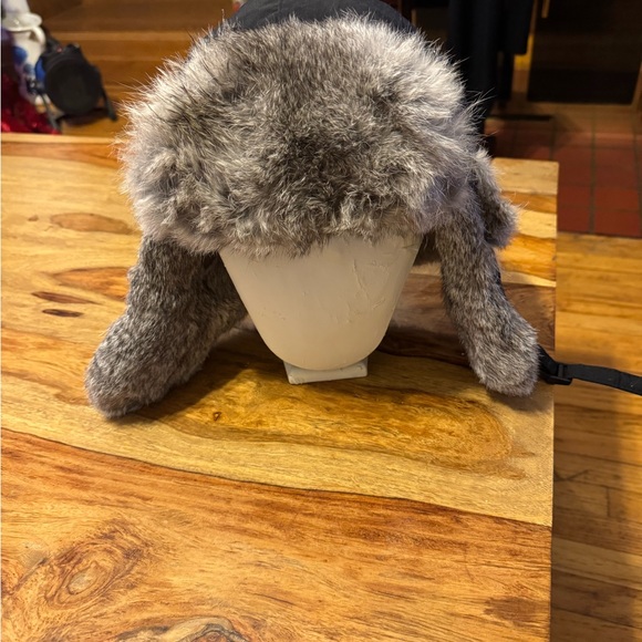 Yukon Track real fur Trapper Hat size L in great condition - Picture 2 of 7